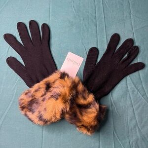 NWT Black and Leopard Faux Fur Gloves